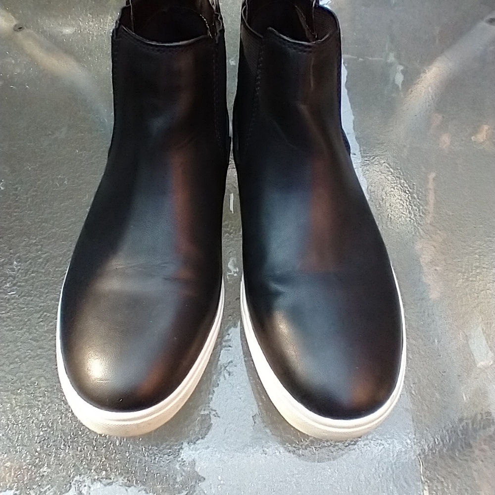 Men's shoes